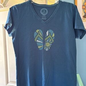 Large Life Is Good Women's Classic Fit Tee in Navy